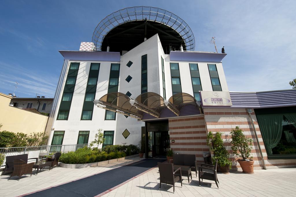 Castagna Palace Hotel & Restaurant Монтеккьо-Маджоре Экстерьер фото